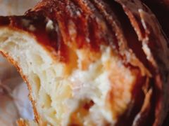 泡芙羊角-OUR Bakery(三里屯太古里店)