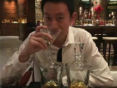 -恰餐厅及酒吧 CHAR Bar & Grill (北京丽都皇冠假日店)