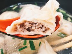 三鲜大馄饨-万寿斋(山阴路店)