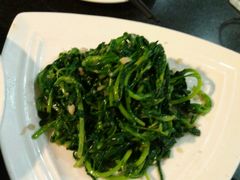 蒜蓉炒茼蒿-云中小雅