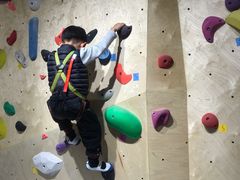 -ROCKPLUS攀岩馆(环宇城店)