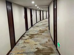 -上海青松城大酒店
