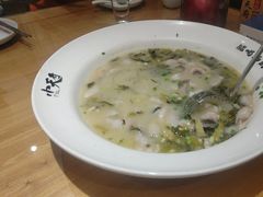 -严记小天府酸菜鱼(西四路店)