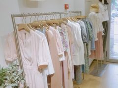 -nana showroom娜娜家服装店