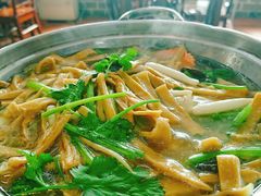 竹笋三菇汤-莲华素食府