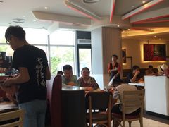 大堂-必胜客(威高广场店)