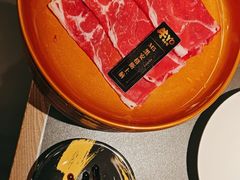 -牛YO寿喜烧·铁板烧和牛火锅自助(市府恒隆店)