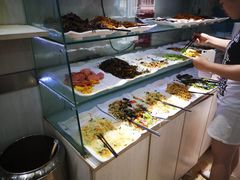 自助取餐区-沈老头包子(解放大路南胡同店)