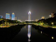 -万绿园