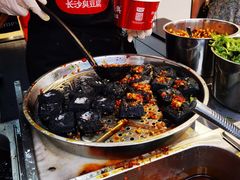 -黑色经典臭豆腐·湖南特产(步行街店)