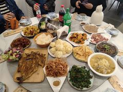 -何适山庄 ·可团建(水长城P2停车场店)