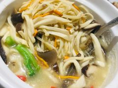 -赶海部落海鲜城(海阳路店)