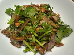 -黄泥岗·地道湖北菜(奥特莱斯店)