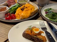 -Common Table · Brunch & Coffee
