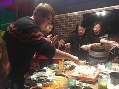 -三人行骨头王火锅(长寿店)