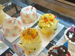 -花花卷卷·鲜食蛋糕(静安久光百货店)