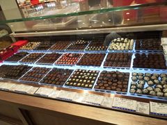 -上海市长春食品商店(淮海中路店)