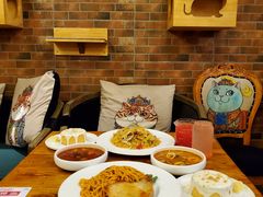 -more than meow吴止猫主题餐厅(承德 中船汇店)