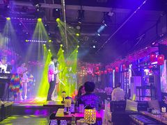 -喜鹊音乐酒馆(西街店)