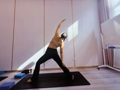 -亚太瑜伽普拉提学院