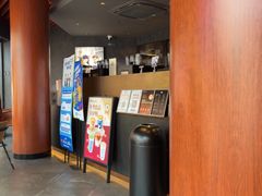 -瑞幸咖啡(皇岗村广场中庭店)