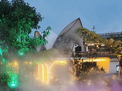 -茅草房·河畔园林火锅