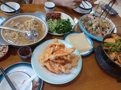 -鹤乡东北菜(崮山路店)