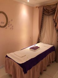 -蕾蕾美颜美容美体