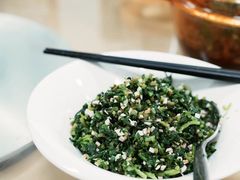 凉拌马兰头-沪依小酒馆心意菜