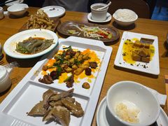 -隔壁老王·家常云南菜(花巷店)