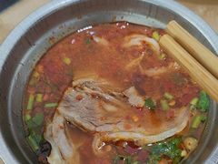 -黑竹沟新场牛肉火锅