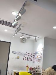 -尤米一站式美甲美睫