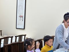 -秦汉胡同书法国画古筝围棋书院(漕宝日月光分馆)