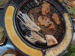 -胡悦里韩式烤肉(芝罘万达广场店)