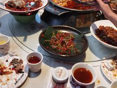 -阿瓦山寨·湘菜现炒·剁椒鱼头王(咸阳总店)