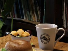 -房角石咖啡与书(吉大南校店)