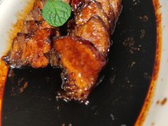 招牌焦糖黑叉烧-维园悦谱·海派家常菜(乌鲁木齐南路店)