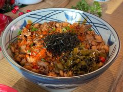 辣炒三文鱼肉沫饭-早一美餐厅·EBISU(会展誉景店)