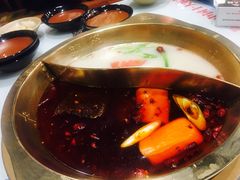 -辣莊重庆老火锅(滕州店)