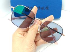 -罗伯特眼镜·蔡司官方授权(罗湖国贸店)