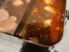 -左庭右院鲜牛肉火锅黑金店(陆家嘴中心店)