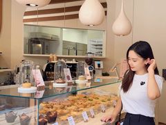 -VERIE BAKEHOUSE