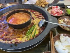 -黄潇洒老火锅(九眼桥宏济巷店)