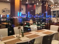 -东方豪景花园酒店·怡景旋转餐厅