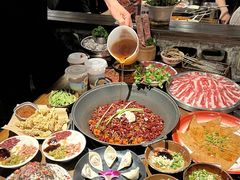 -萍姐火锅·公路夜市(武汉首店)