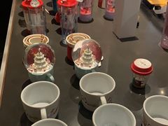 -星巴克臻选(上海虹桥新天地三店)