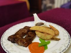 肩胛大块黑椒牛排-92°C俄式厨房(中央大街店)