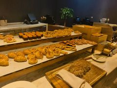 -筠咖啡西餐厅(上海国展宝龙丽筠酒店)