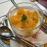 在柠檬树下吃了一顿漂亮饭