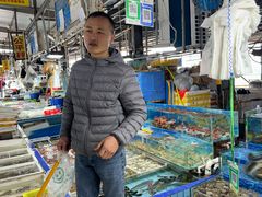 -霞涌市场海鲜摆卖区